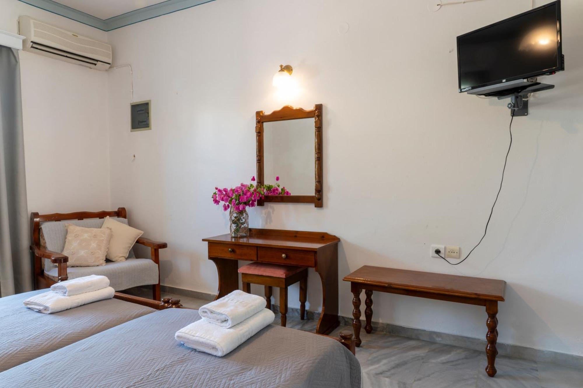 Irene Hotel Leros Alinda  Ngoại thất bức ảnh